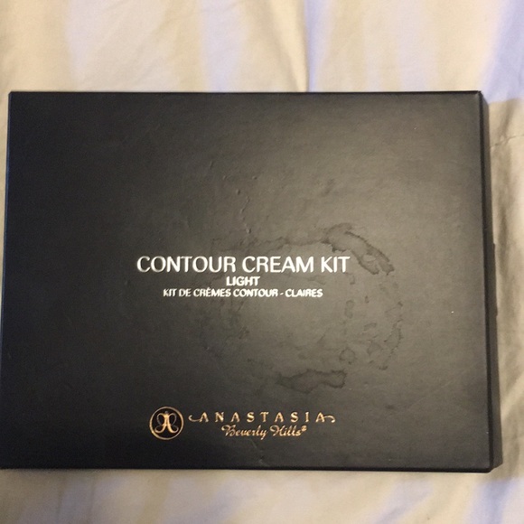 Anastasia Other - Anastasia contour cream kit light